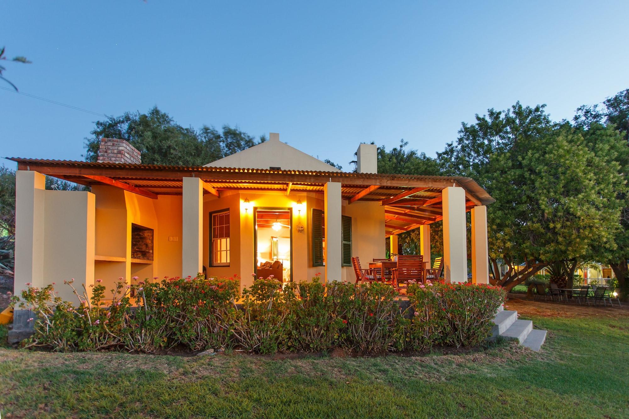 De Denne Country Guest House Oudtshoorn Esterno foto
