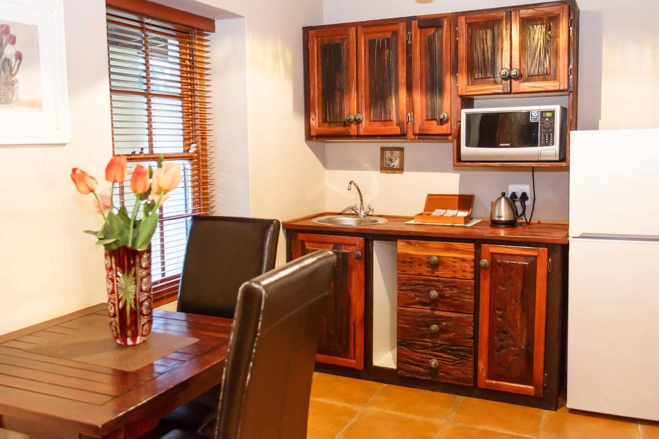 De Denne Country Guest House Oudtshoorn Esterno foto