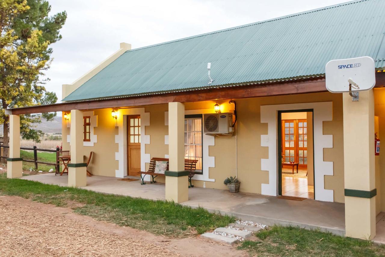 De Denne Country Guest House Oudtshoorn Esterno foto